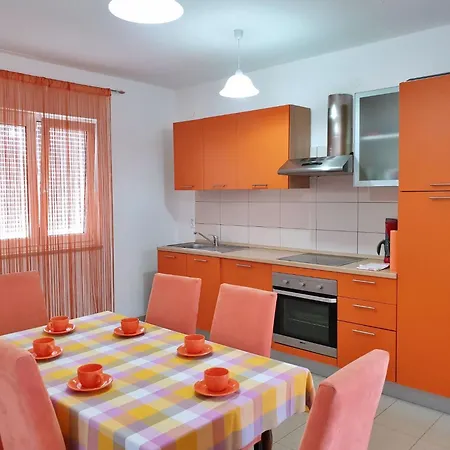 Rea By Interhome Apartament