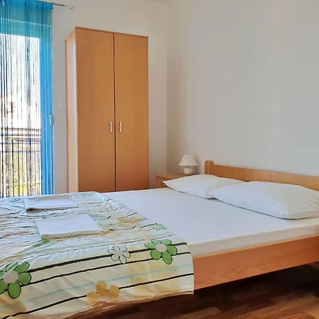 Apartament Rea By Interhome *