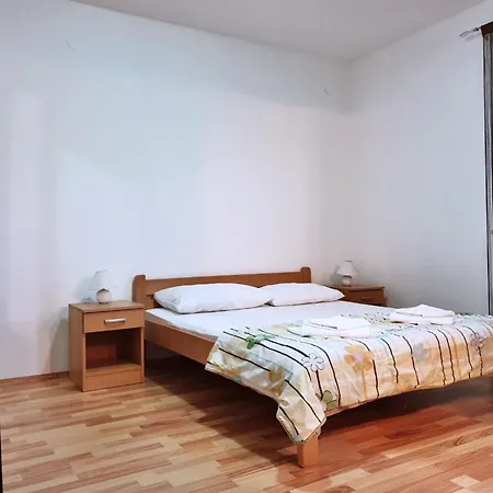 Apartament Rea By Interhome *