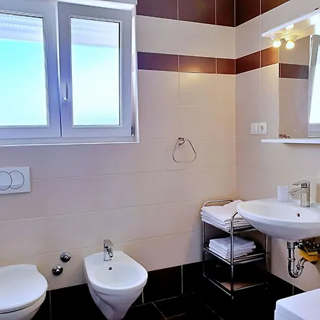 Rea By Interhome Apartament
