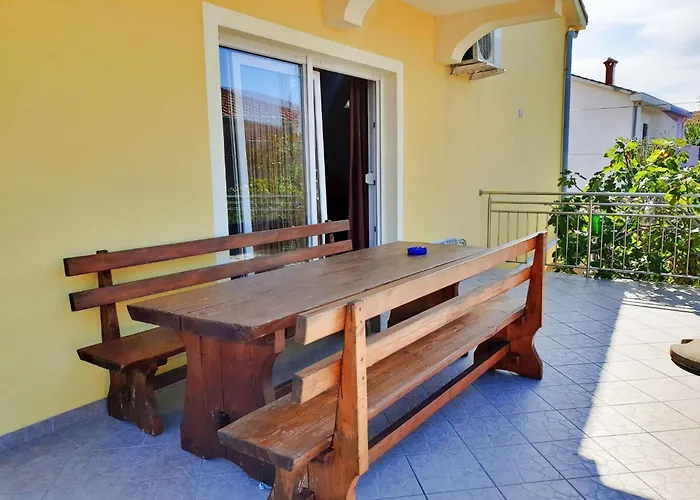 Appartement Rea By Interhome Šilo